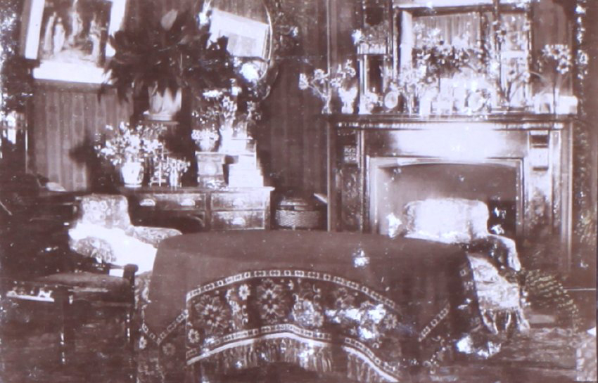 Sitting room at Saumarez 1912