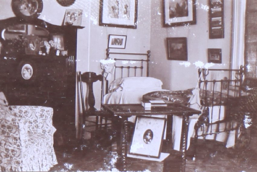 Unidentified bedroom