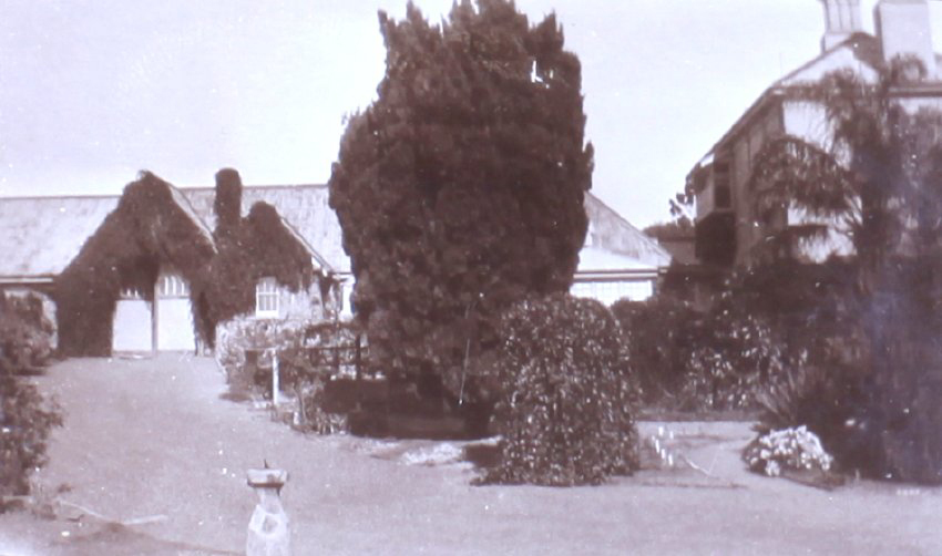 Unidentified building