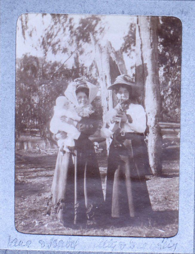 Jane and Isobel, Kitty and [?]