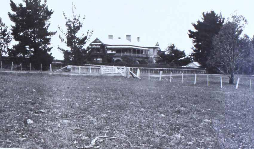 View of Saumarez Homestead and gardens