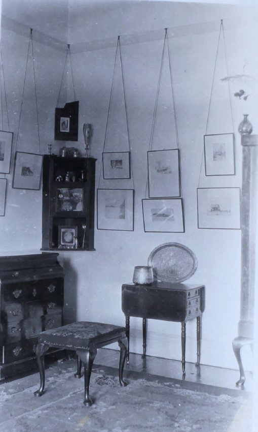 Furniture from the interior of Saumarez