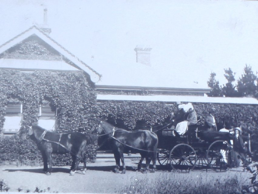 Father and party starting for coursing