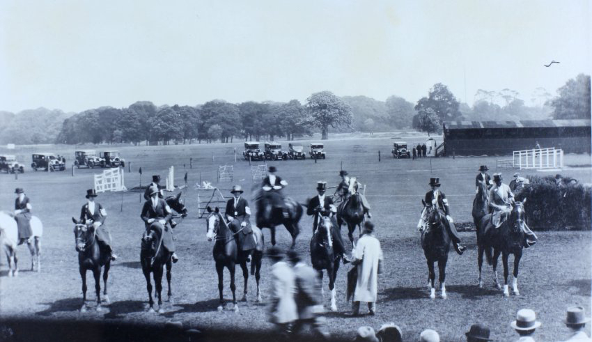 Ladies hacks Richmond Show