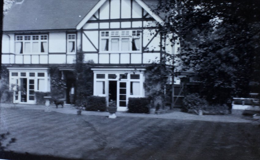 The Chilterns facing Garden - caption