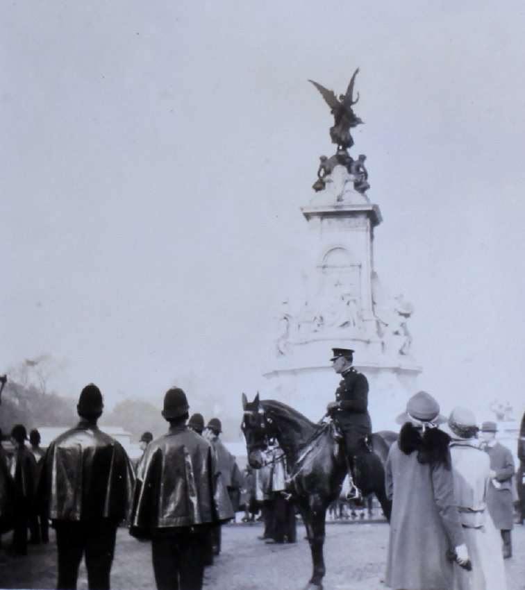 Infront, Buckingham Palace 