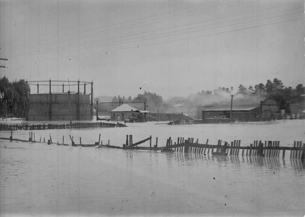 Flood at Gas Works, Armidale, 1928