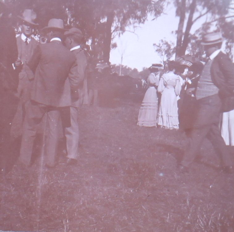 Group of unidentified people