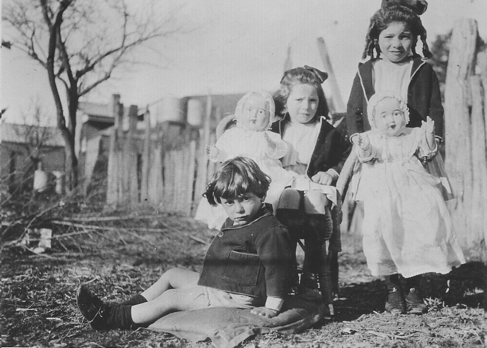 Charles, Matina and Effie Sourry, about 1923