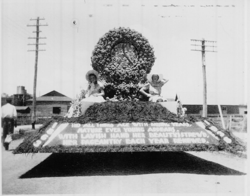 75th Procession 'Nature' float with poem and clock, 1938