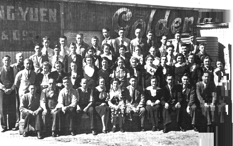 Hong Yuen staff, Inverell, 1936
