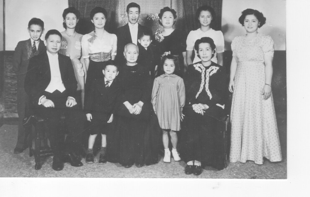 Fay family on the occasion of Harry and Ruby Fay&rsquo;s silver wedding anniversary, 1941