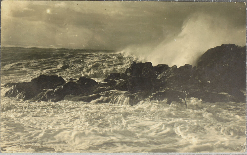 Waves crashing on rocks