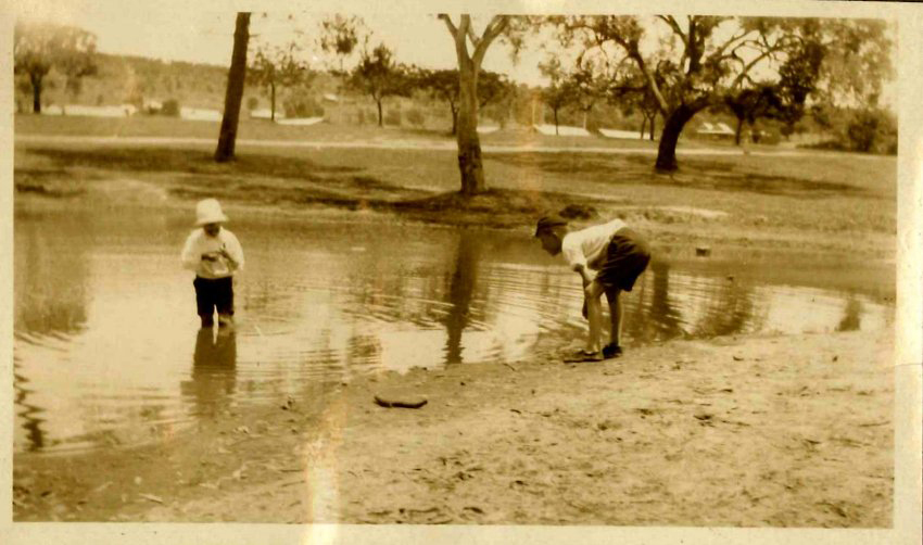 Kingsford Smith Photograph Album Image 2d