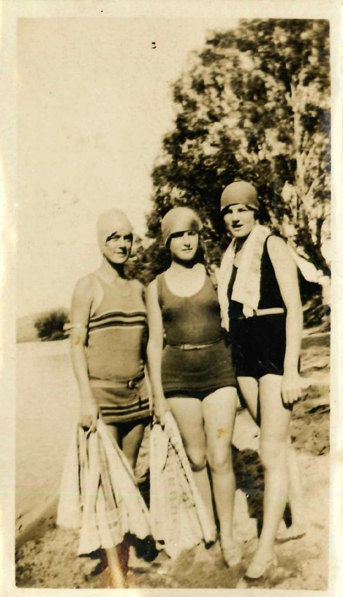 Three women in bathing suits