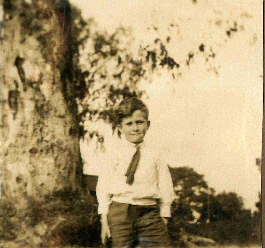 Kingsford Smith Photograph Album Image 4e