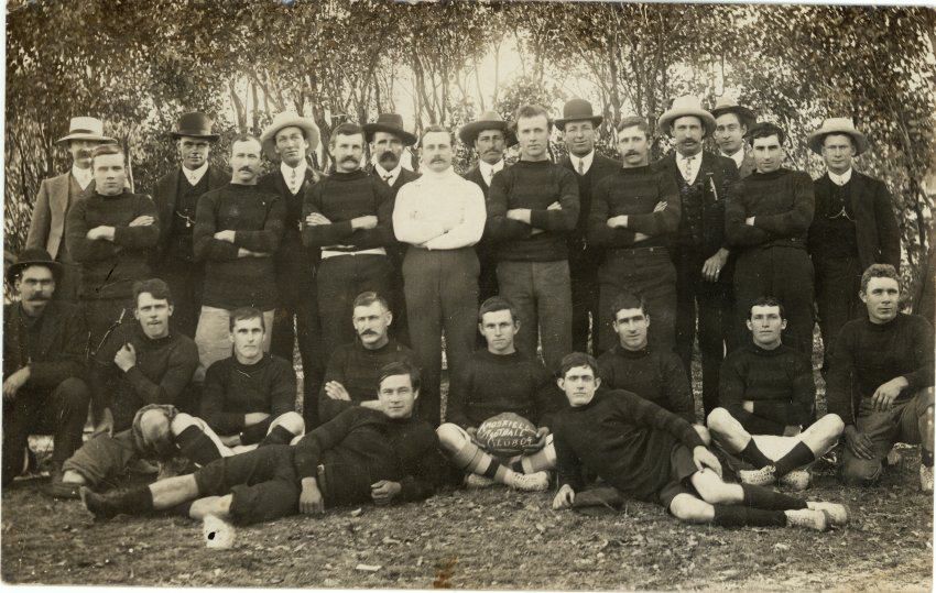 [Amosfield Football Club c.1909]
