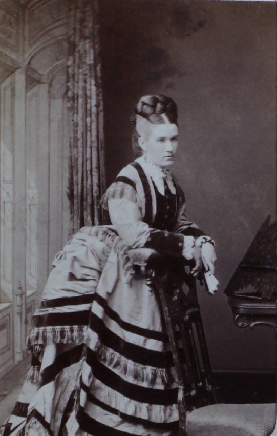 A carte-de-visite of an unidentified woman