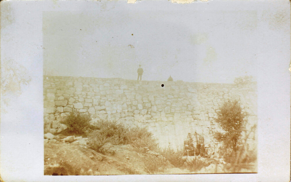 Mining dam wall
