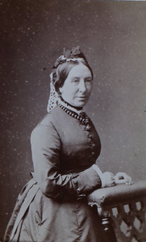 A carte-de-visite [Margaret McIntyre]