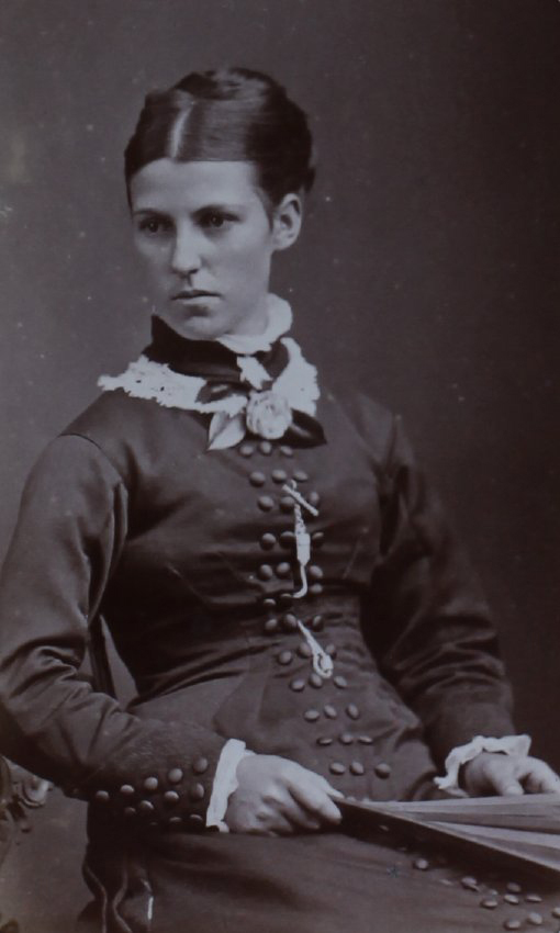 A carte-de-visite of an unidentified woman