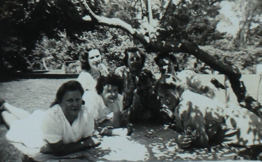 NEUC students in garden, Nov 1942