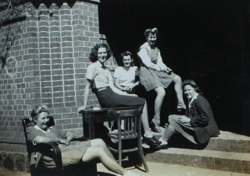 Students New England University College Booloominbah Oct 1942