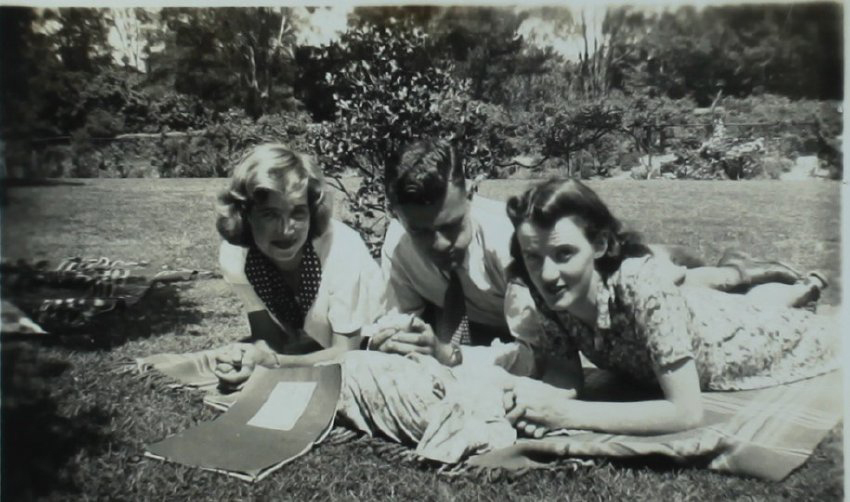Students on Booloominbah lawn, Kitty, Hal, Joan, 1942