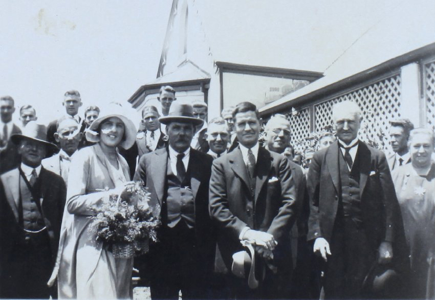 Mr Smith and Party at "Whari Koa", Beardy Street, 1929  