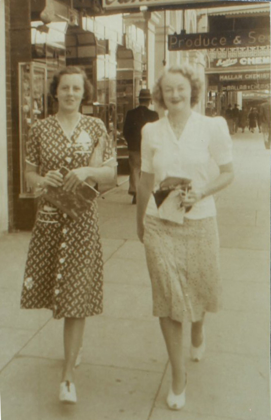 Mary Hindmarsh and Fay Machin, 1941
