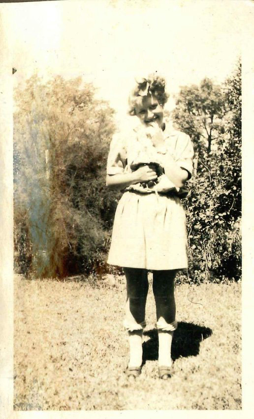 Kingsford Smith Album, unidentified woman