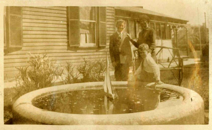 Kingsford Smith Album, A Garden Pond