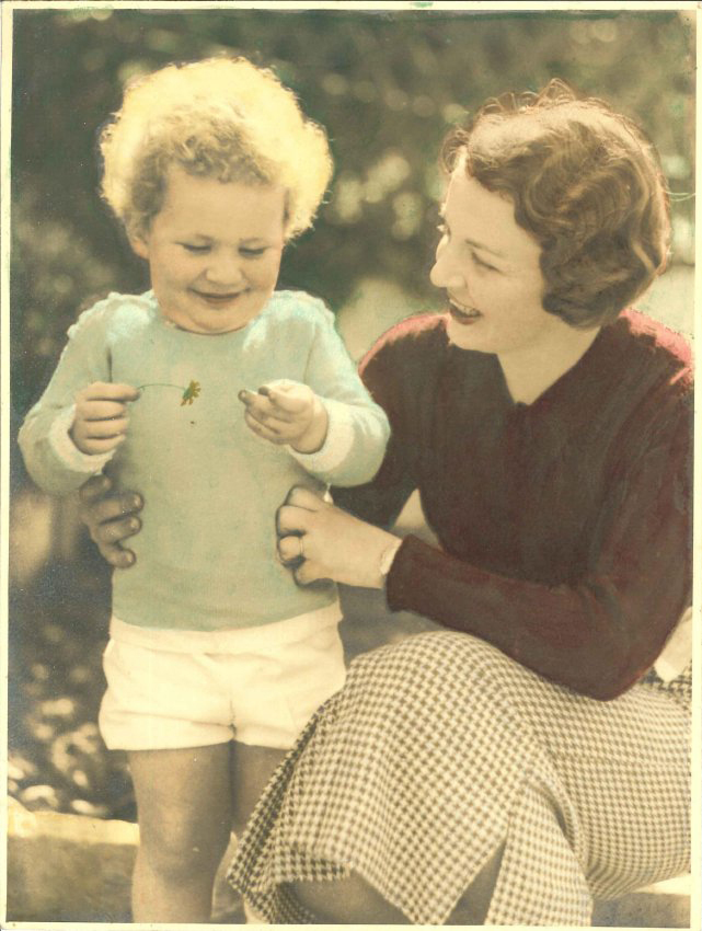 Mary Kingsford Smith &amp; Charles Junior