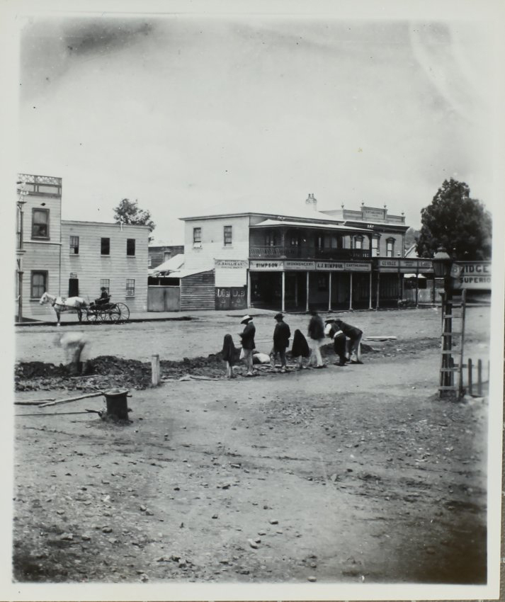  Looking across Molesworth Street, Lismore, from bridge corner