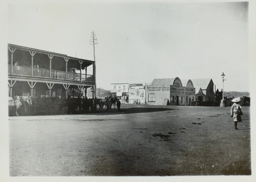 Hindmarsh and Dunn&rsquo;s market and horse bazaar, Lismore