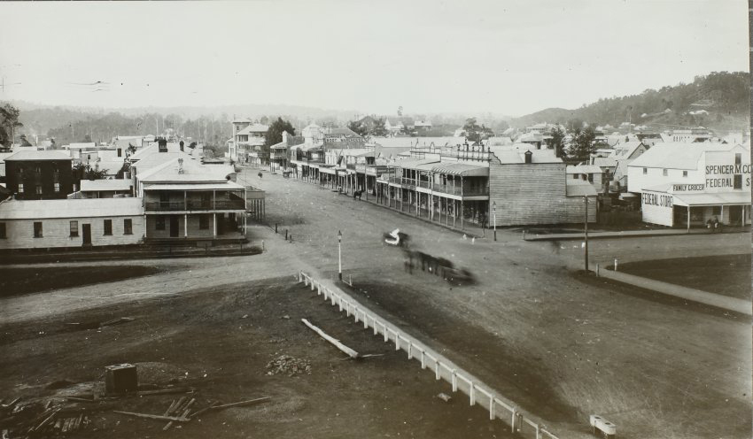 Lismore: Molesworth Street, looking north from fire tower