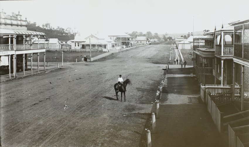 Molesworth Street, looking south, Lismore