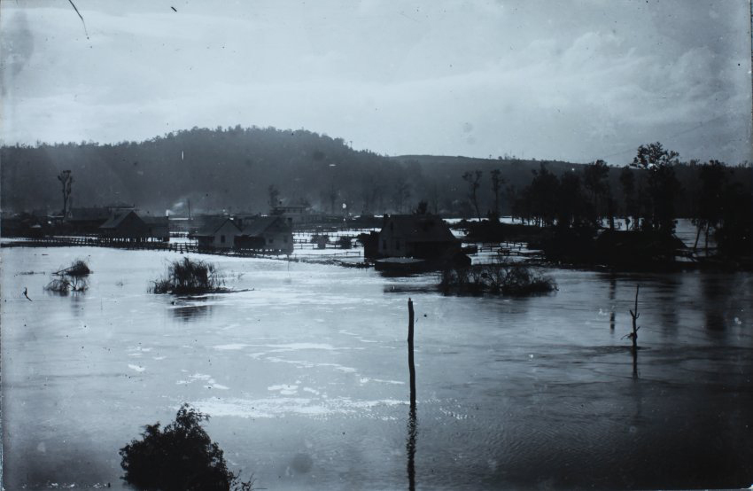 Flood scene, Lismore