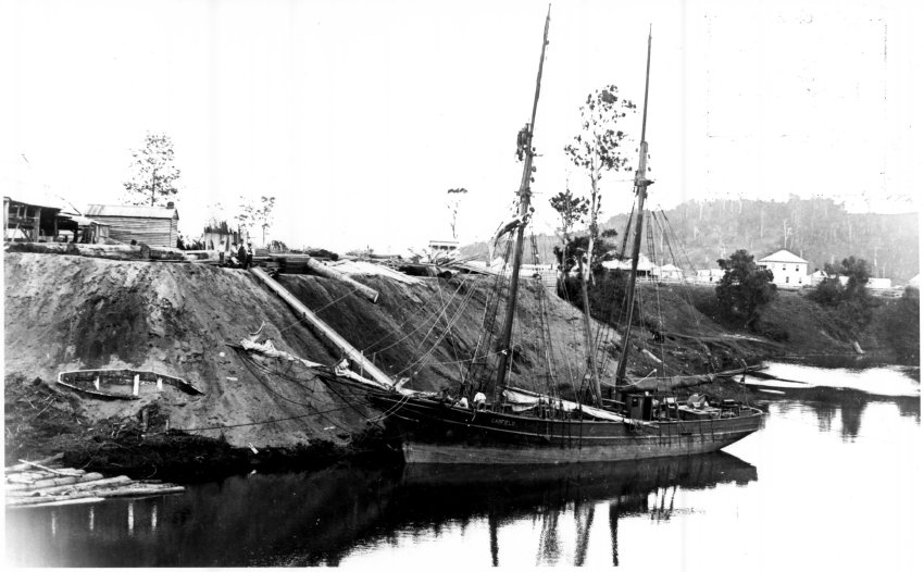 Schooner &ldquo;Garfield&rdquo; at Knight&rsquo;s Sawmill, Lismore