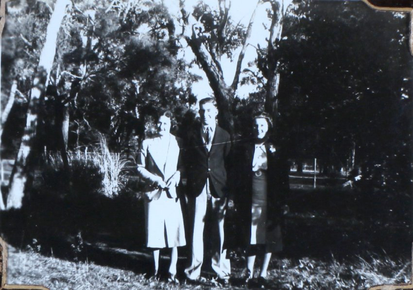 Students at the Deer Park, 1939