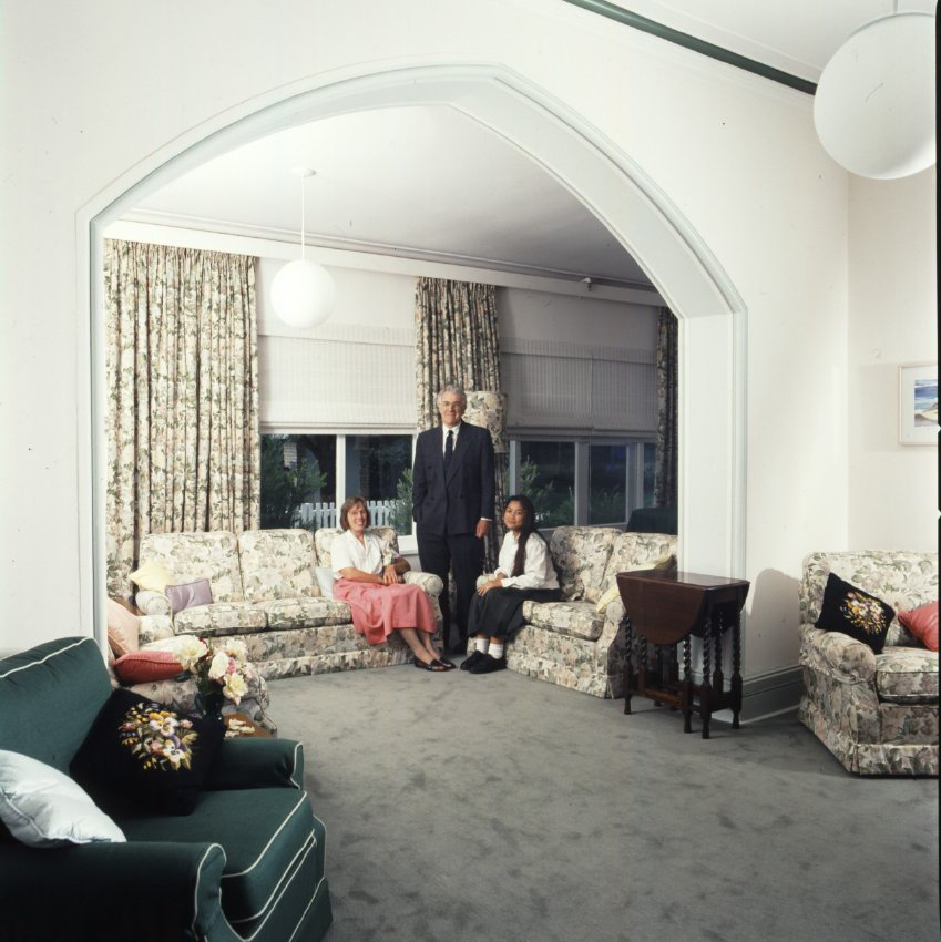 Professor Bruce Thom, Mrs Thom and their daughter in the Drawing Room at Trevenna