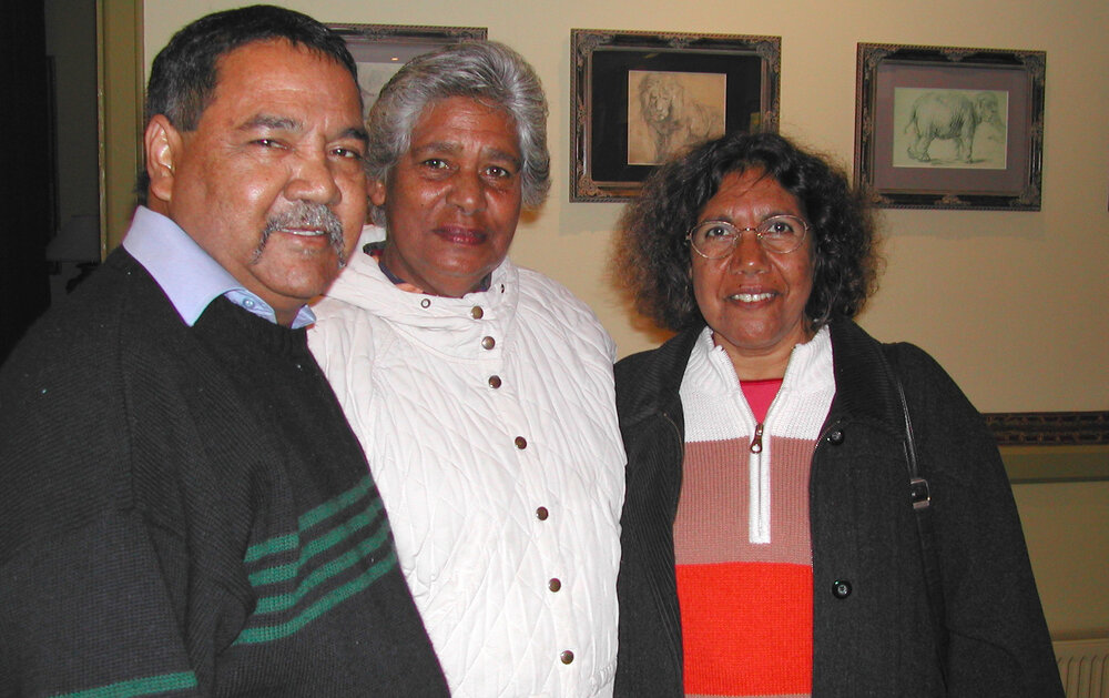 Colin Ahoy, Grace Munro and Oorala Centre Director Diane Golden, NAIDOC 2003
