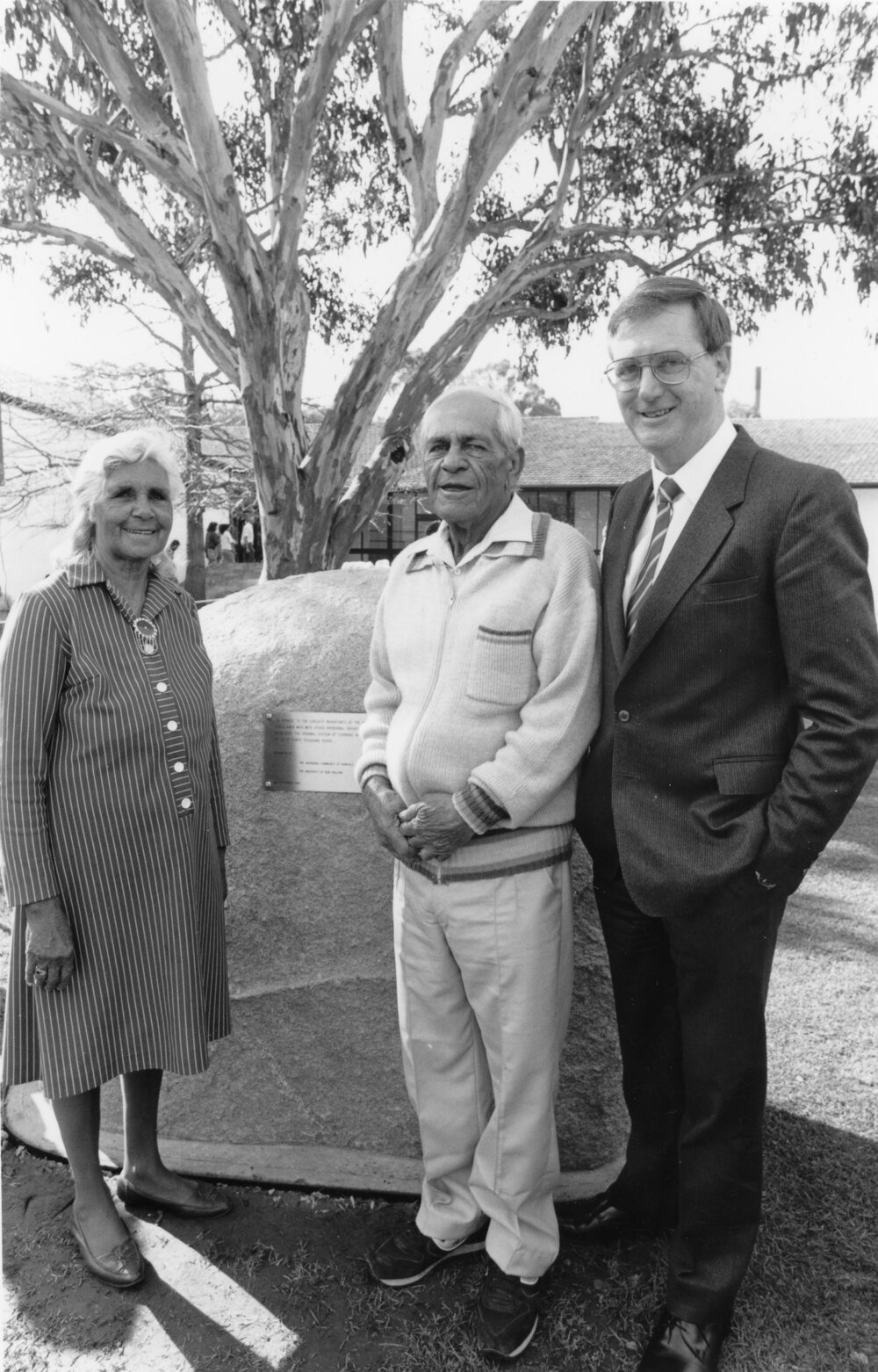 Ethel De Silva, Bill Murray, and Prof. D McNicol (Vice Chancellor UNE), 1988