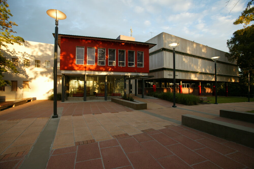 Dixson Library UNE, 2007