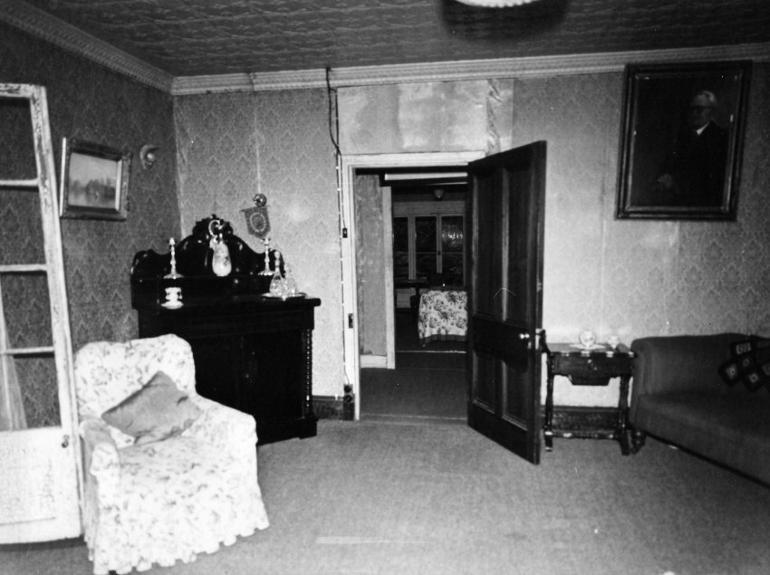 Balala homestead interior, Bundarra