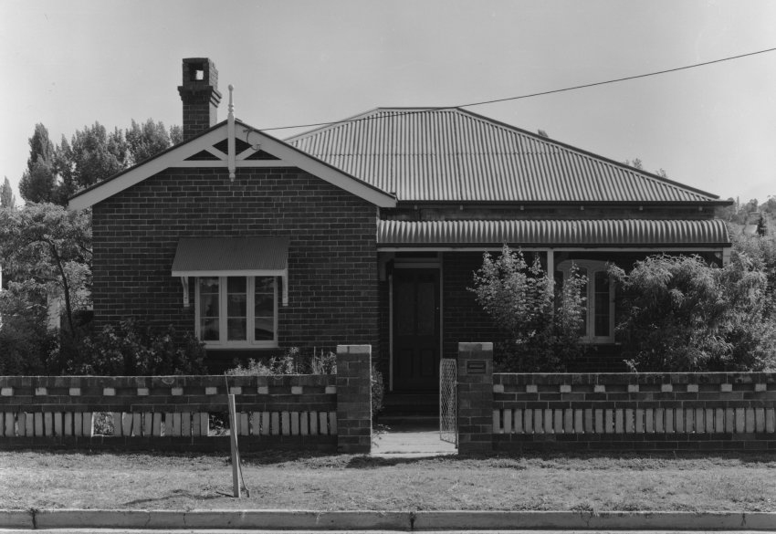 Exterior view of 201 Rusden Street, Armidale