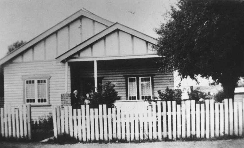 George and Elizabeth Beckingham's house, 295 Beardy Street