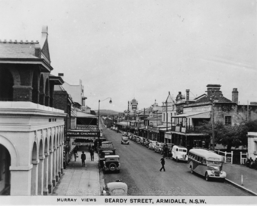 Looking west along Beardy Street from Post Office corner, c. 1940s