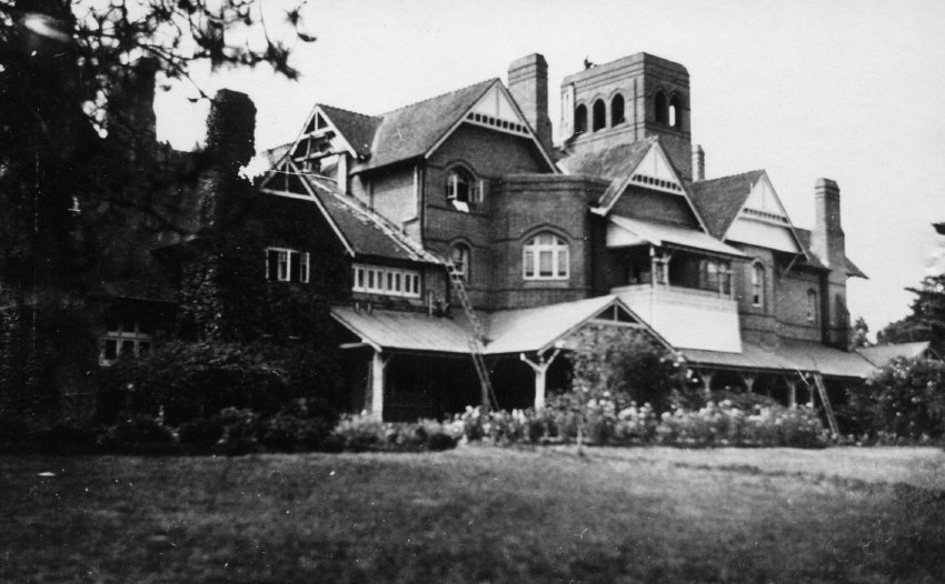 Booloominbah homestead, 1937-1938