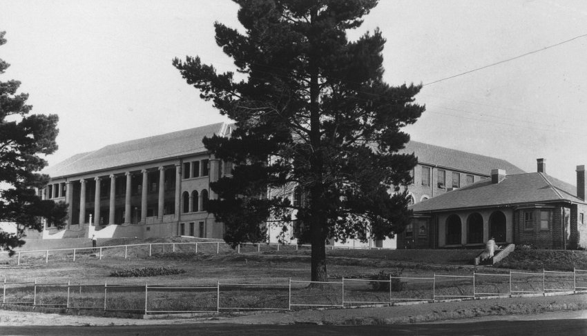 Armidale Teachers' College: View of main building and residence, 1930